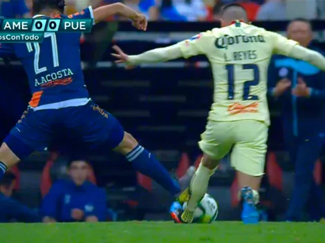 Acosta se fue a las duchas por un patadón a Reyes