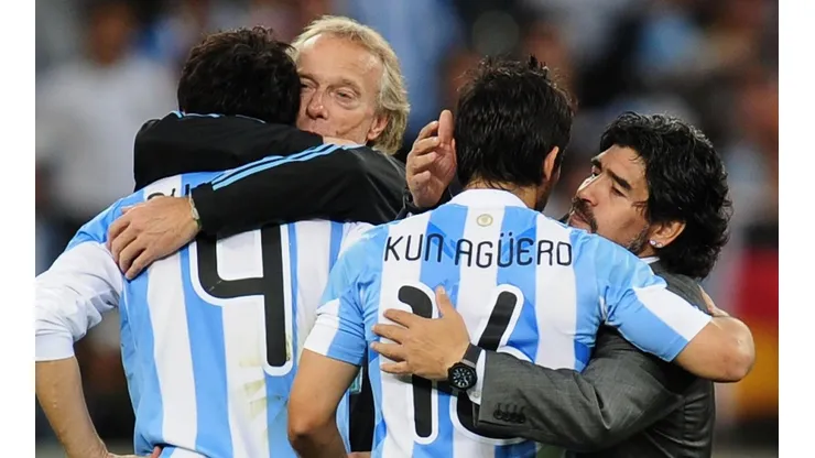 Maradona se la pudrió a Scaloni por no convocar a Agüero a la Selección Argentina