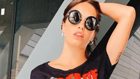 Las fotos de Lali Espósito con cara de dormida, pero muy despierta