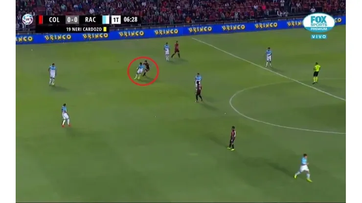 El codazo de Neri Cardozo.