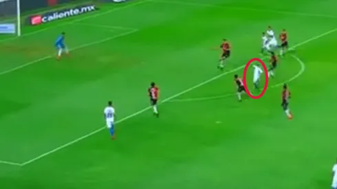 Golazo impactante de Yotún para asegurar el triunfo de Cruz Azul ante Atlas