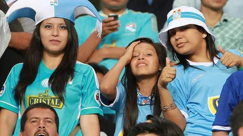 No se quedaron atrás: Cristal también felicitó a todas las mujeres