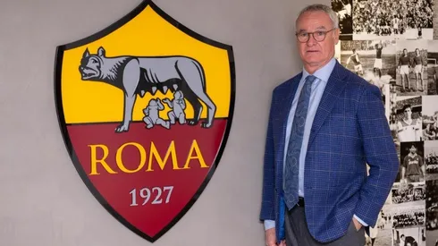 Ranieri fue oficializado como DT de la Roma.