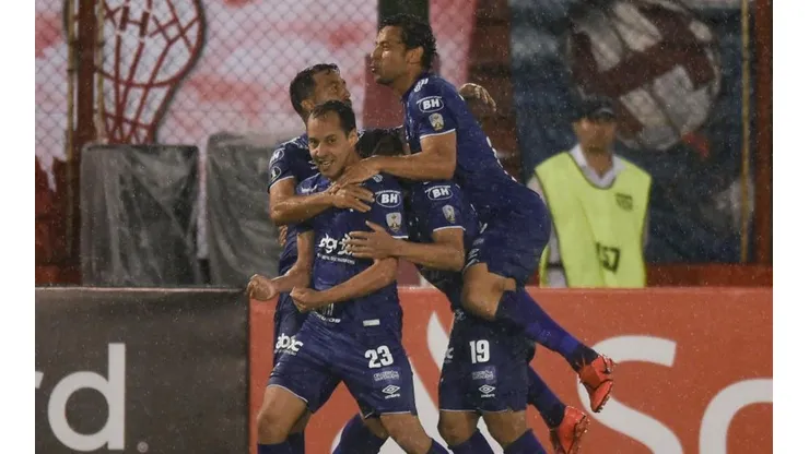 Cruzeiro venció en el Ducó y se llevó los 3 puntos a Brasil.