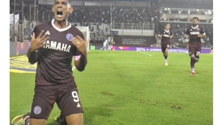 Lanús vs San Martín por la Superliga.
