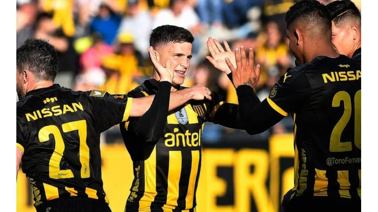 Liga de Quito vs Peñarol por la Copa Libertadores.