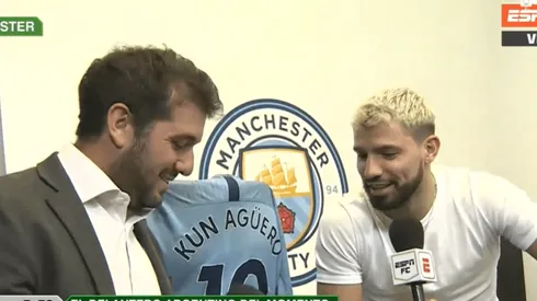 Al periodista le sonó el celular en el medio de la nota y Agüero no lo perdonó