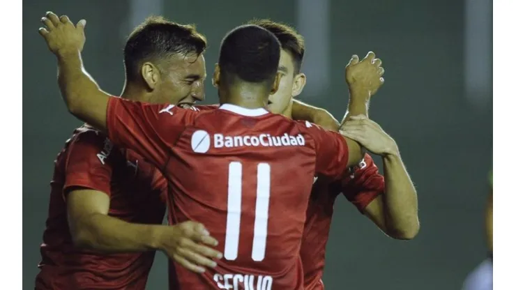 Independiente tomó aire tras las derrotas y no dejó duda ante Atlas.