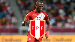 ¿Luis Advíncula jugará el Perú Uruguay?