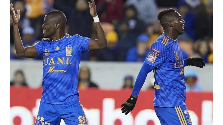 Quiñones y Enner Valencia, los dos mejores del partido.