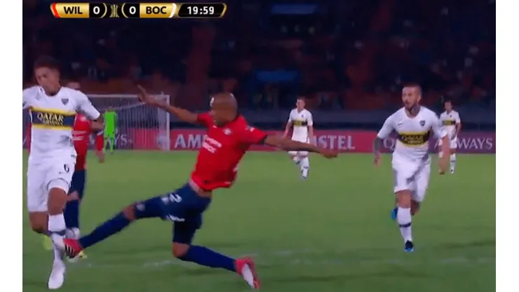 Era penal sobre Almendra.