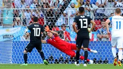 Messi errando un penal en Rusia 2018.