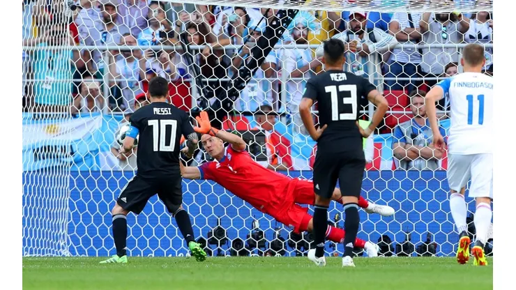 Messi errando un penal en Rusia 2018.