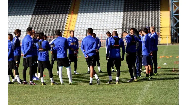 Vivas no tiene miedo y definió el once para medirse en la Copa