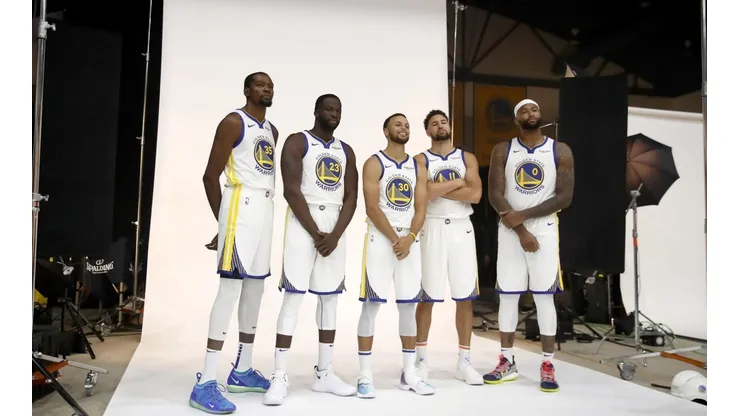 Los Lakers podrían robarle dos estrellas a los Warriors