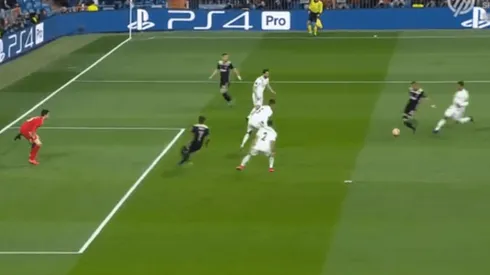 Kroos se durmió como todo Real Madrid y Ajax anotó el 1-0 a los 7'