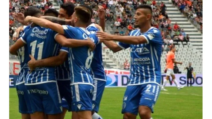 Godoy Cruz vs Olimpia por la Copa Libertadores.