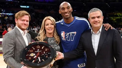 Dueña de los Lakers le pegó a la prensa por el cambio de Anthony Davis