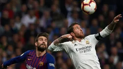 El diario Sport eligió a Piqué como el mejor central del mundo.