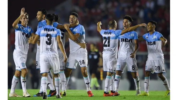 Racing vs Estudiantes por la Superliga.