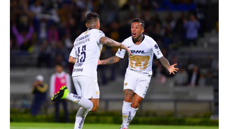 Lobos BUAP vs Pumas UNAM por la Liga MX.