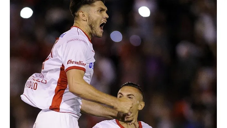 Patronato vs Huracán por la Superliga.