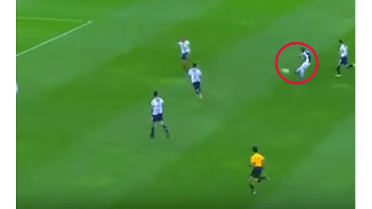 Impactante golazo de Pabón para el primero de Rayados ante Chivas