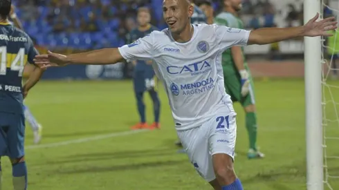 Fabrizio Angileri ya se sacó su primera foto como nuevo jugador de River