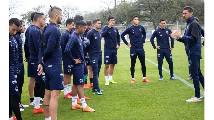 Rayados muestra como se prepara en la previa del partido ante Chivas