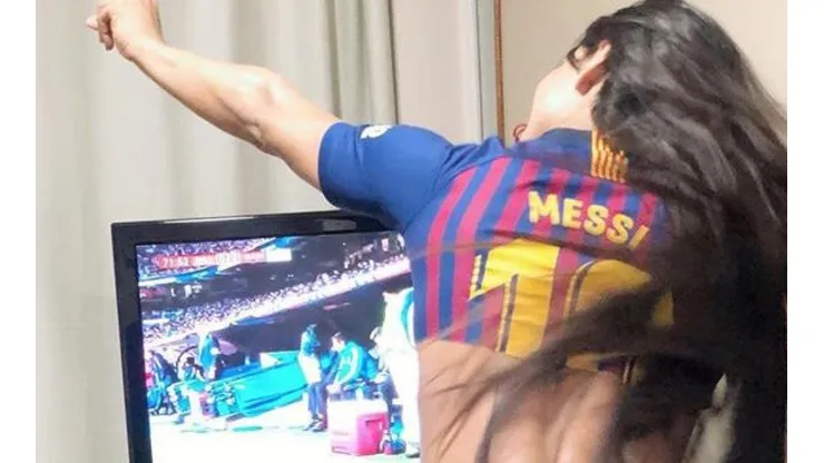 Antonella Roccuzzo se va a enojar: Miss Bumbum subió foto en ropa interior para Messi y Barcelona