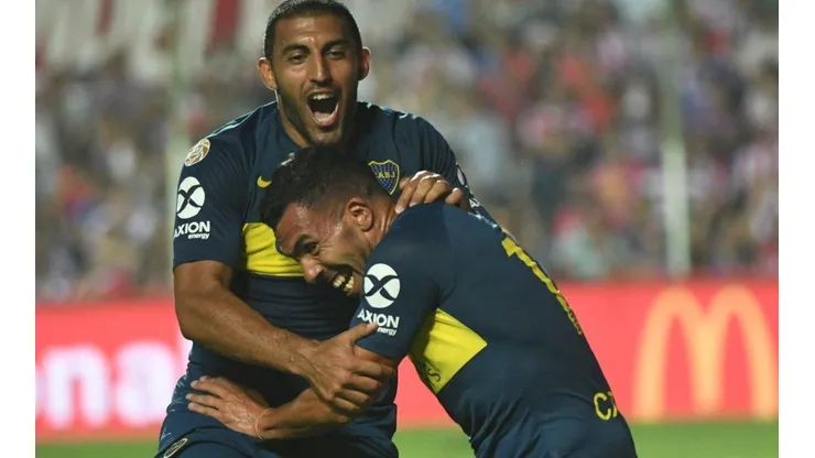 Boca festeja el gol de Carlos Tevez.