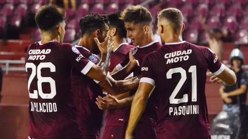 San Martín de Tucumán vs Lanús por la Superliga.