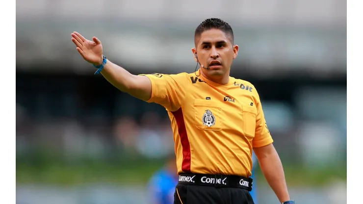 Mejía tuvo una pésima actuación en Chivas - San Luis.