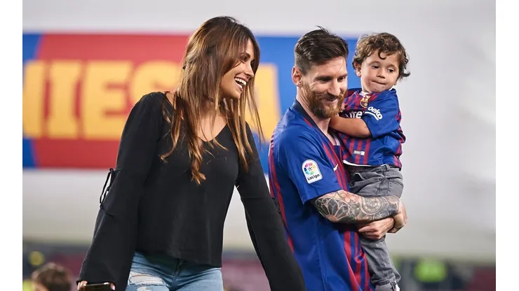 Foto de Antonella Roccuzzo junto a Lionel Messi.