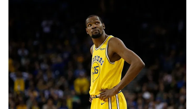 ¿Se va de los Warriors? Camisetas de Kevin Durant se venden con 75% de descuento