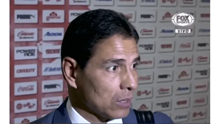 Sosa se fue muy enojado con el arbitraje.