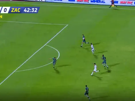 Iturbe metió dos golazos y le está dando a Pumas la clasificación a los Cuartos de Final