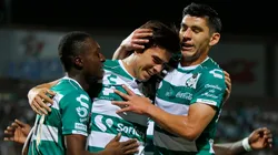 Santos liquidó al Marathón en los Octavos de Final.