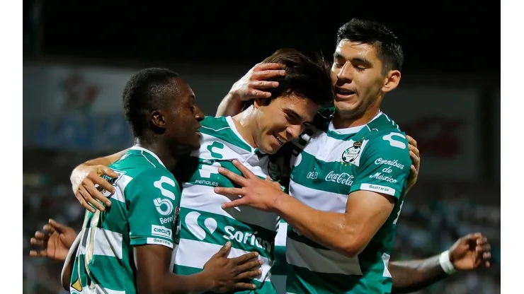 Santos liquidó al Marathón en los Octavos de Final.
