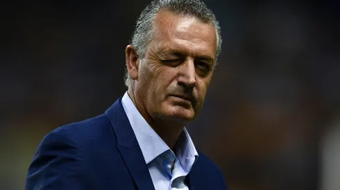 Por fin apareció alguien que cree que "Alfaro va a hacer más grande a Boca"