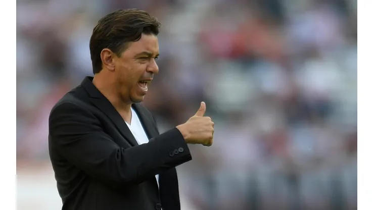 Gallardo arma el XI para enfrentar a Ñewells
