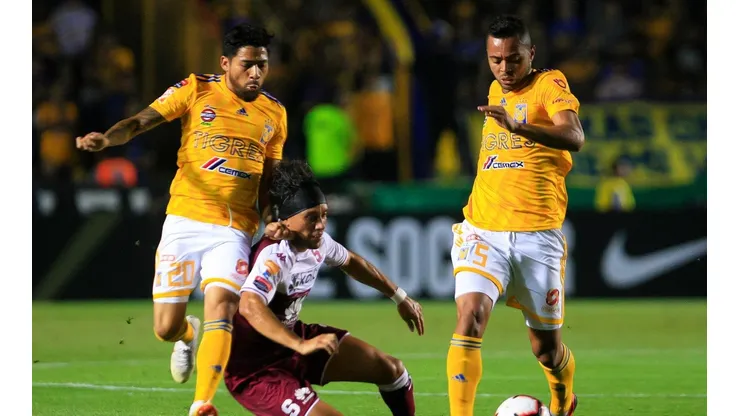 Tigres se llevó por delante al Saprissa.