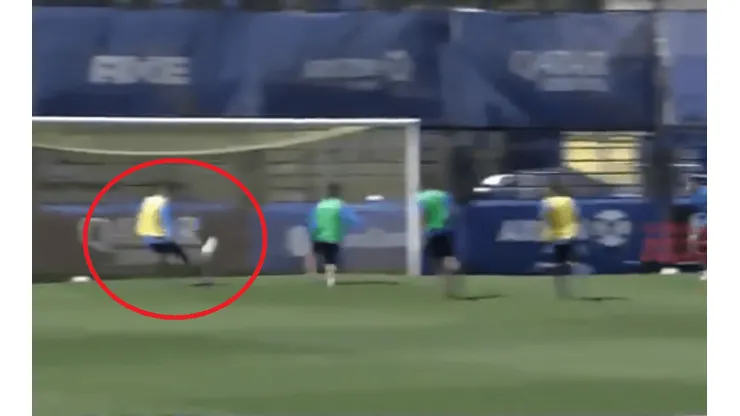 Hay hambre en Boca: el insólito gol que se comió un juvenil en el entrenamiento