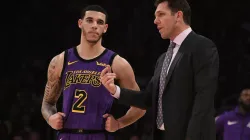 Los médicos de los Lakers no le han dicho a Luke Walton cuándo podrá volver Lonzo Ball