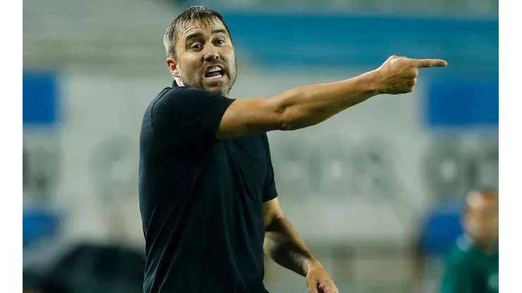 Eduardo Coudet, técnico del puntero.
