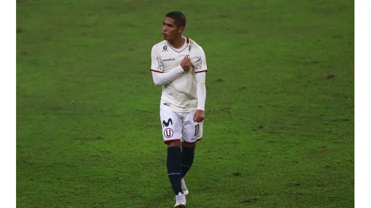 Sin lugar en el Guangzhou Evergrande, el club al que iría a parar Roberto Siucho