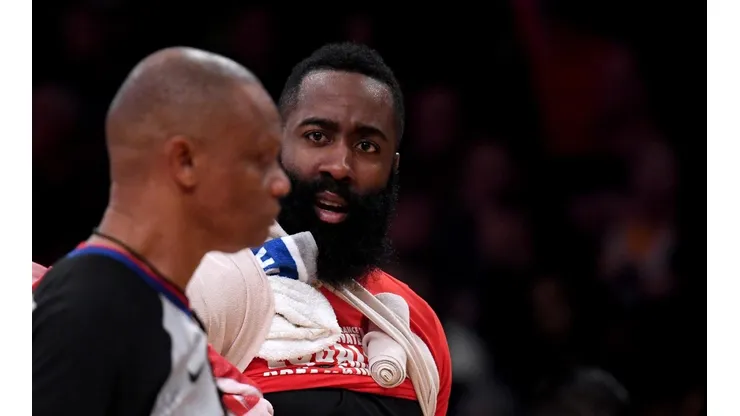 Scottie Pippen critica a James Harden por hablar mal de los árbitros
