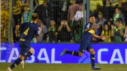 Carlos Tevez festeja el único gol del partido.