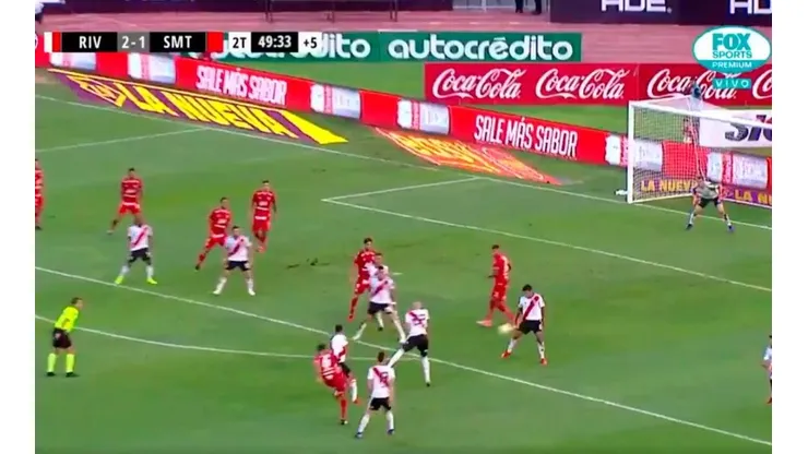 Mano de Rojas y penal no sancionado.