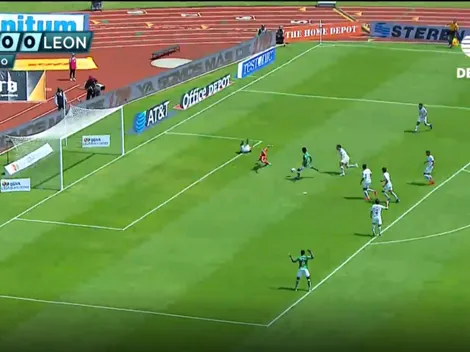 Macías culminó una gran jugada colectiva para que el León se ponga arriba ante Pumas